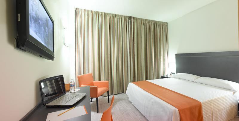 Hotel H2 Avila Room photo